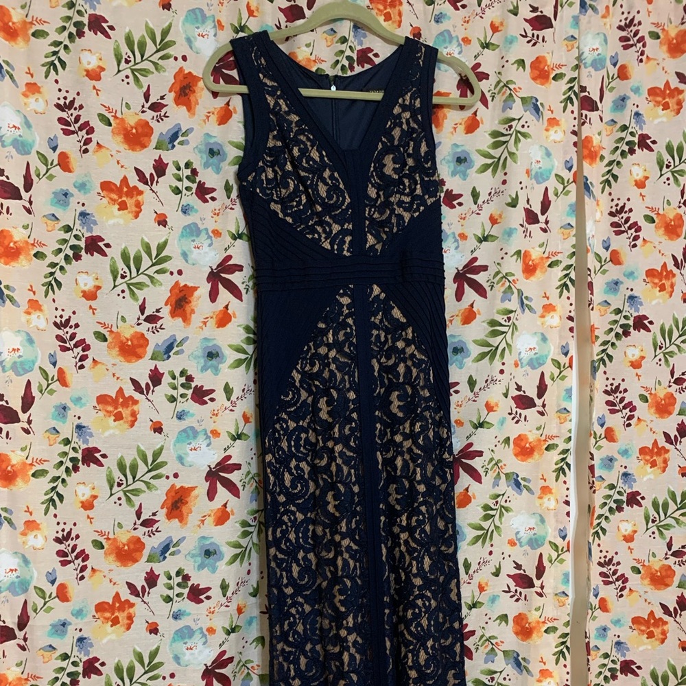 New with tags Tadashi Shoji petite navy blue lace gown with nude lining size 4